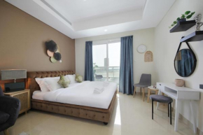 Signature Holiday Homes - Luxury Studio Apartment in Cleopatra, Wadi Alsafa